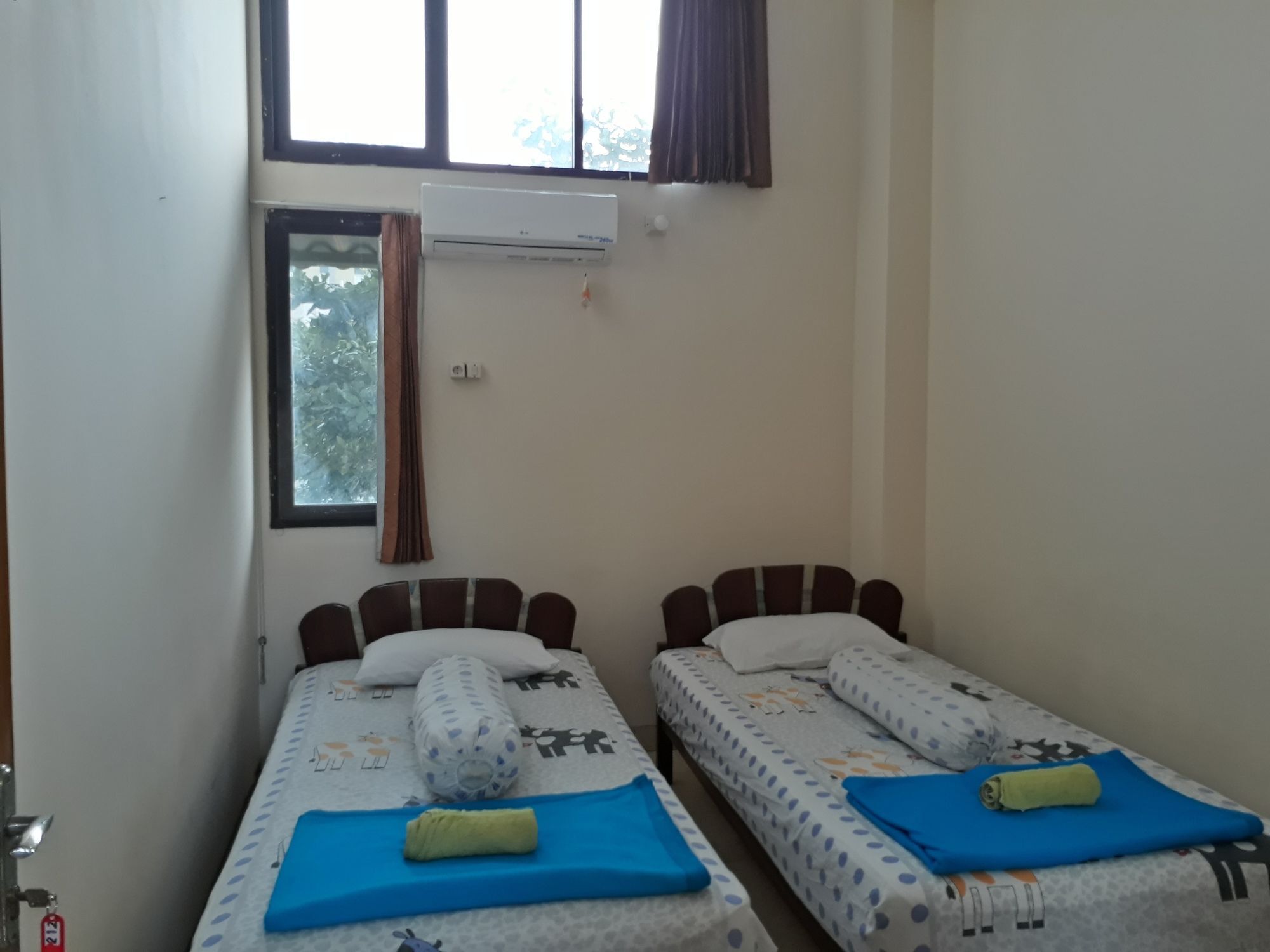 Imam Bonjol Wisma tamu
